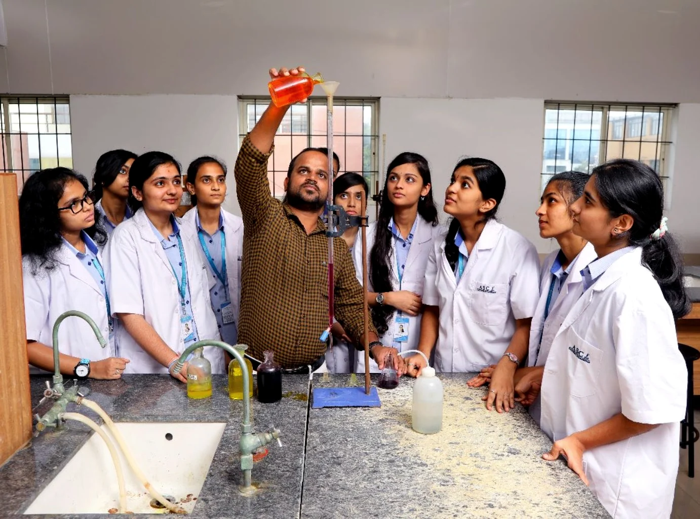 ASC-VES PU College faculty demonstration for practical learning